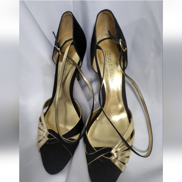Enzo Angiolini‎ black gold two tone wrap around ankle and buckle. Size 9.5 - Picture 12 of 12